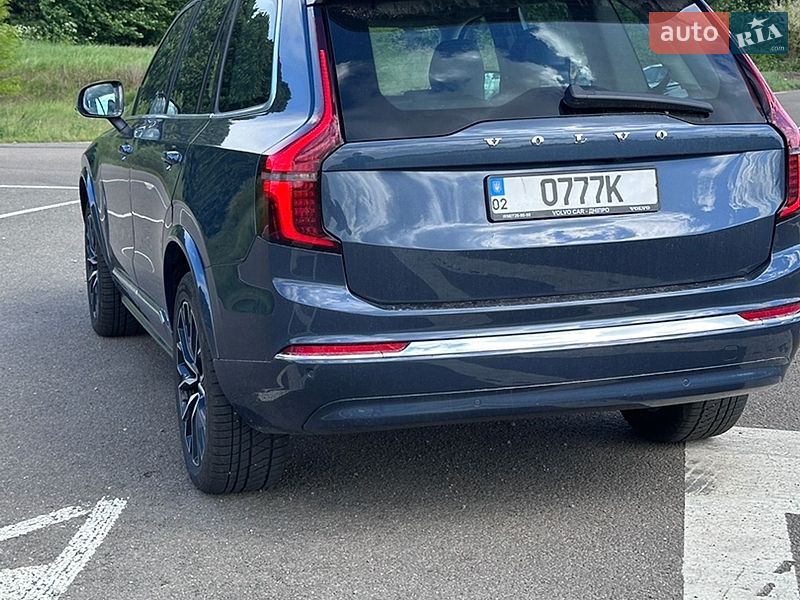Внедорожник / Кроссовер Volvo XC90 2025 в Киеве