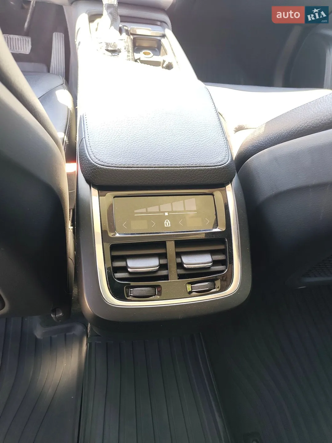 2017 Volvo XC90 - мініатюра 21