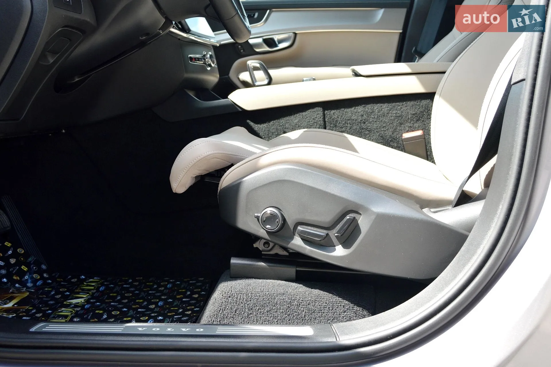 2025 Volvo XC90 - мініатюра 22