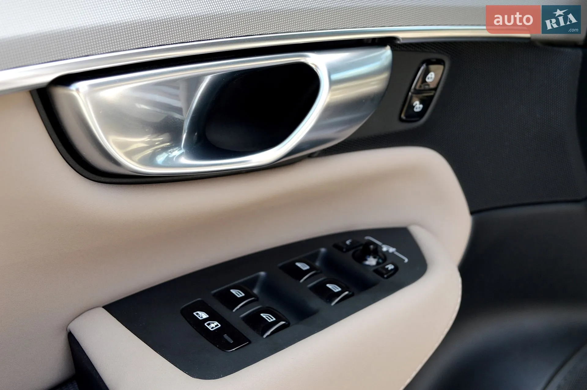 2025 Volvo XC90 - мініатюра 21