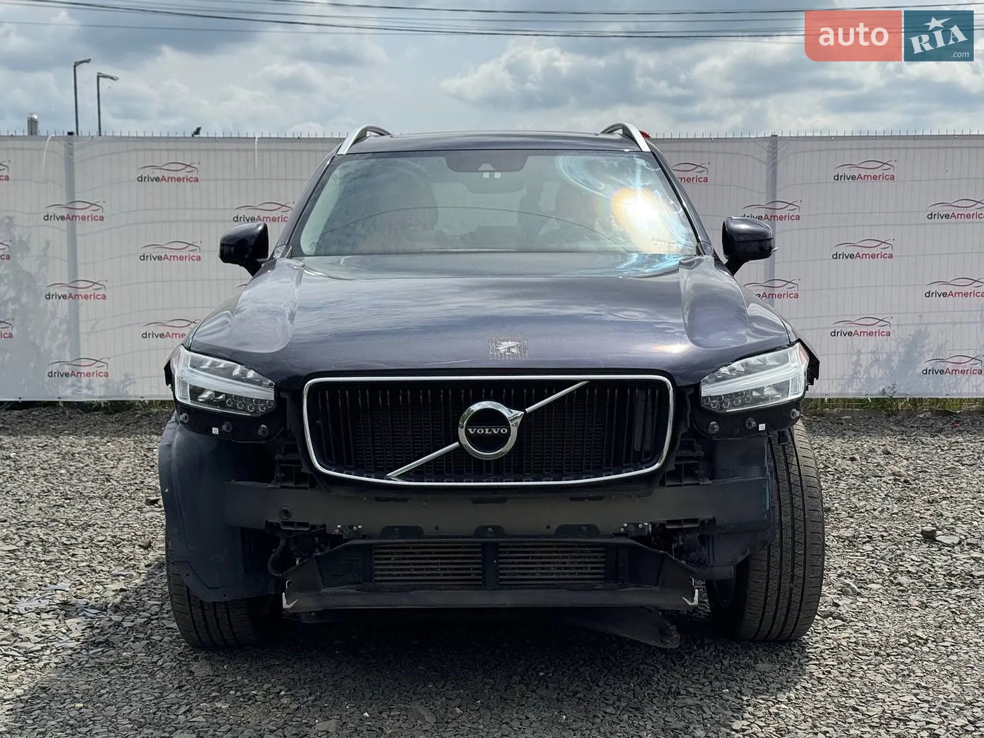 2015 Volvo XC90 - мініатюра 2