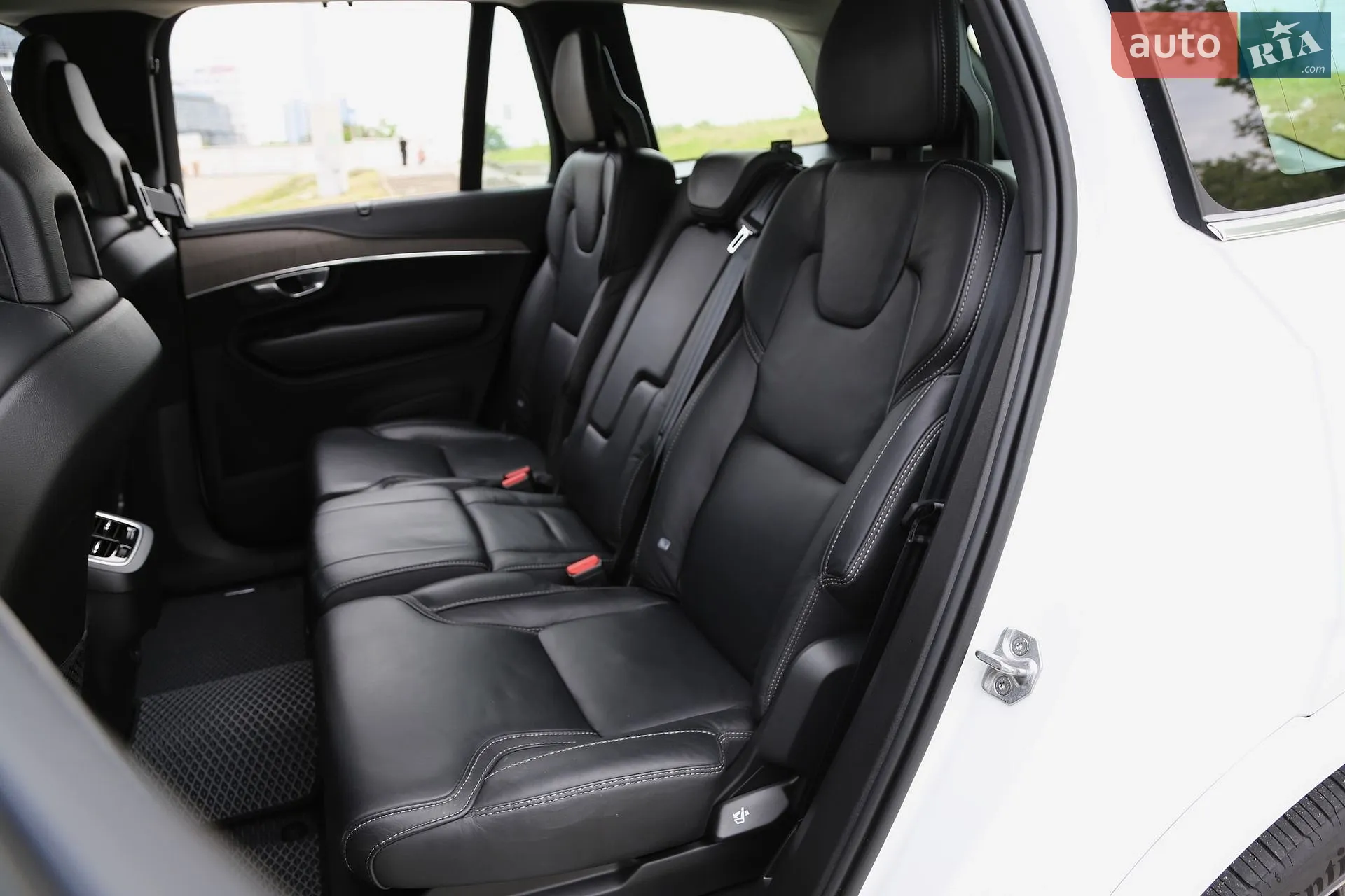 2021 Volvo XC90 - мініатюра 10