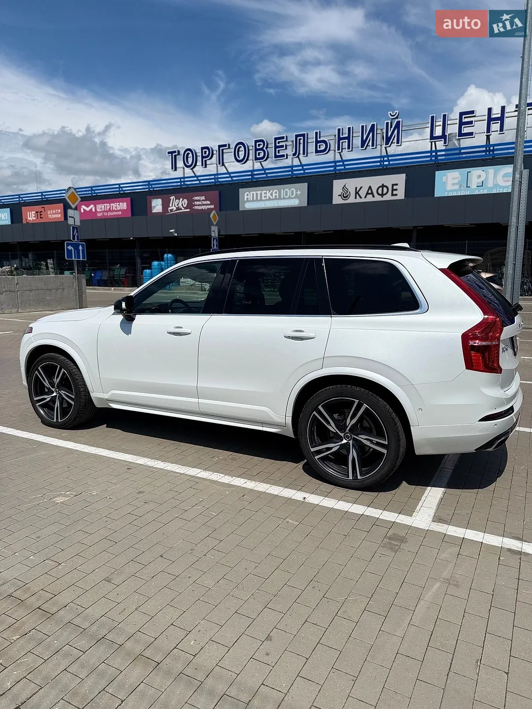 2017 Volvo XC90 - мініатюра 5