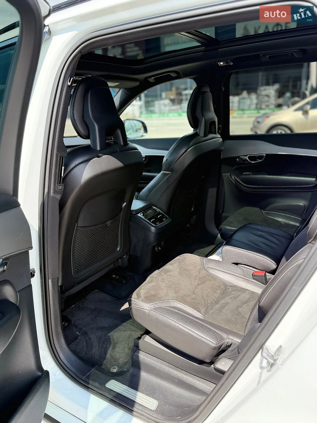 2017 Volvo XC90 - мініатюра 12