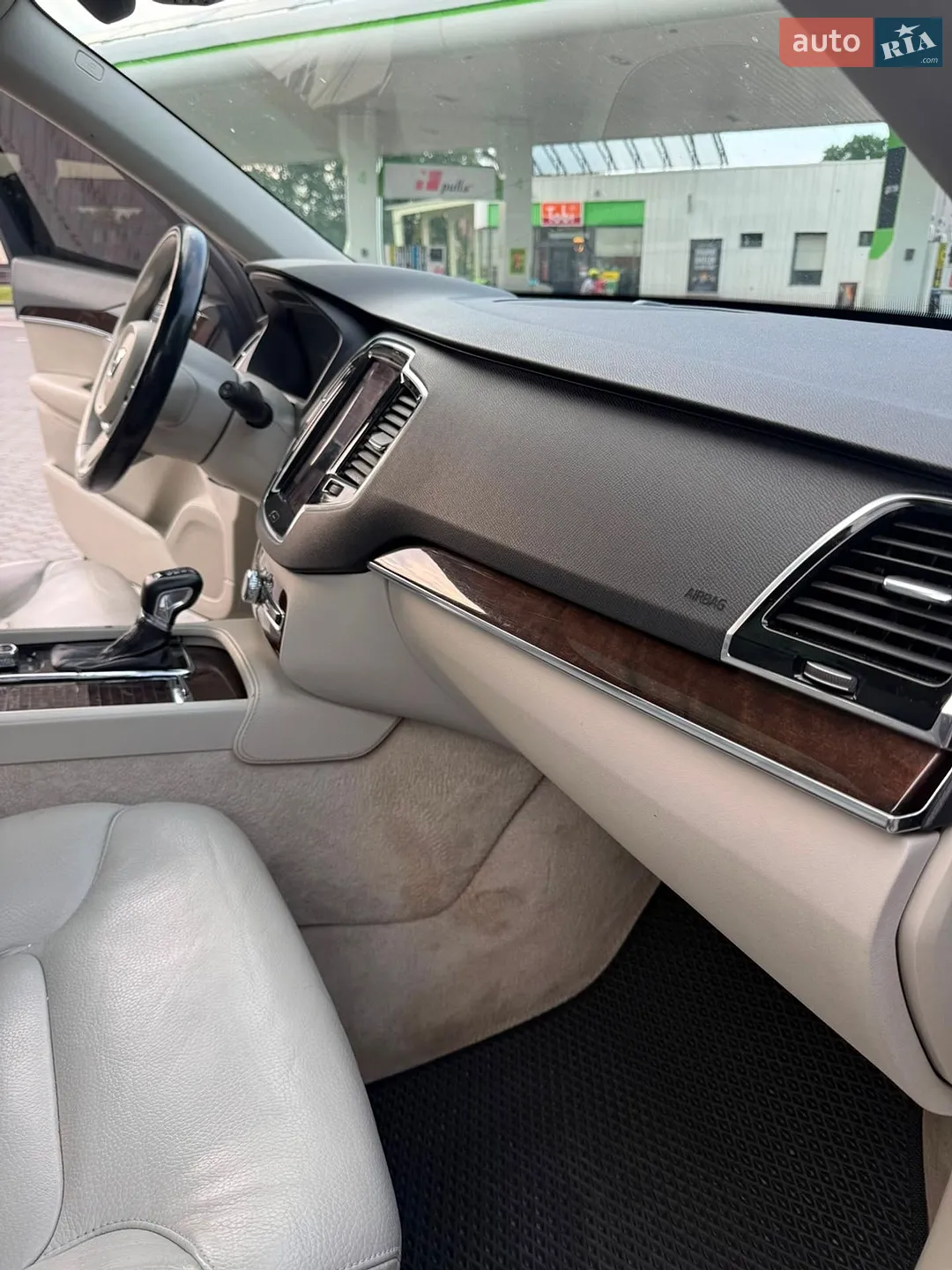 2015 Volvo XC90 - мініатюра 13