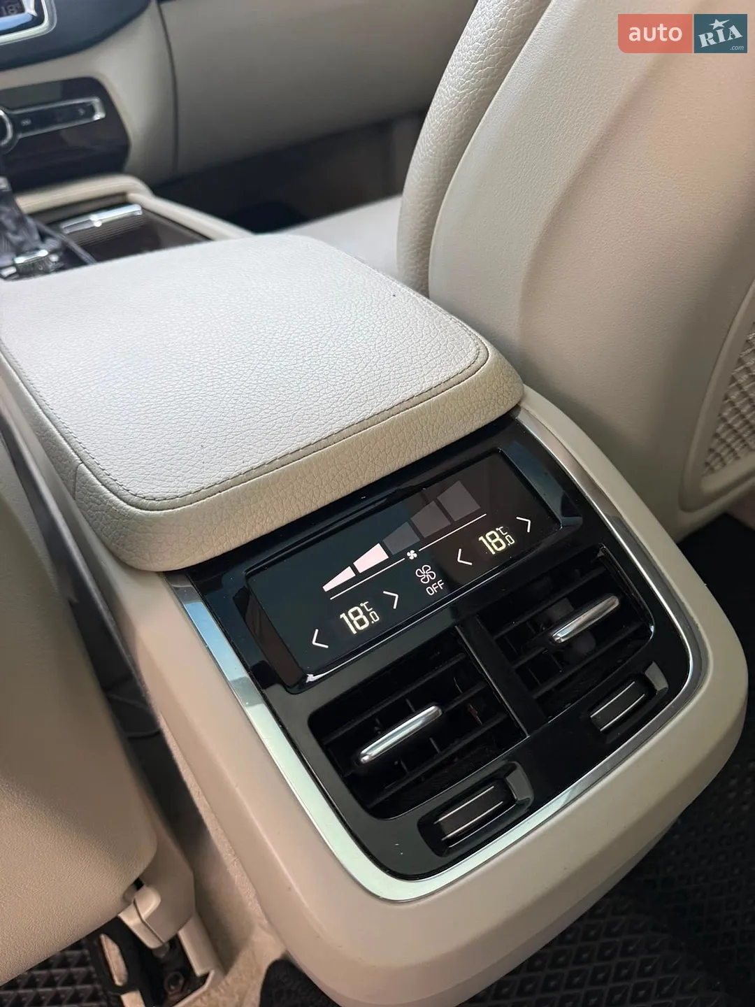 2015 Volvo XC90 - мініатюра 22