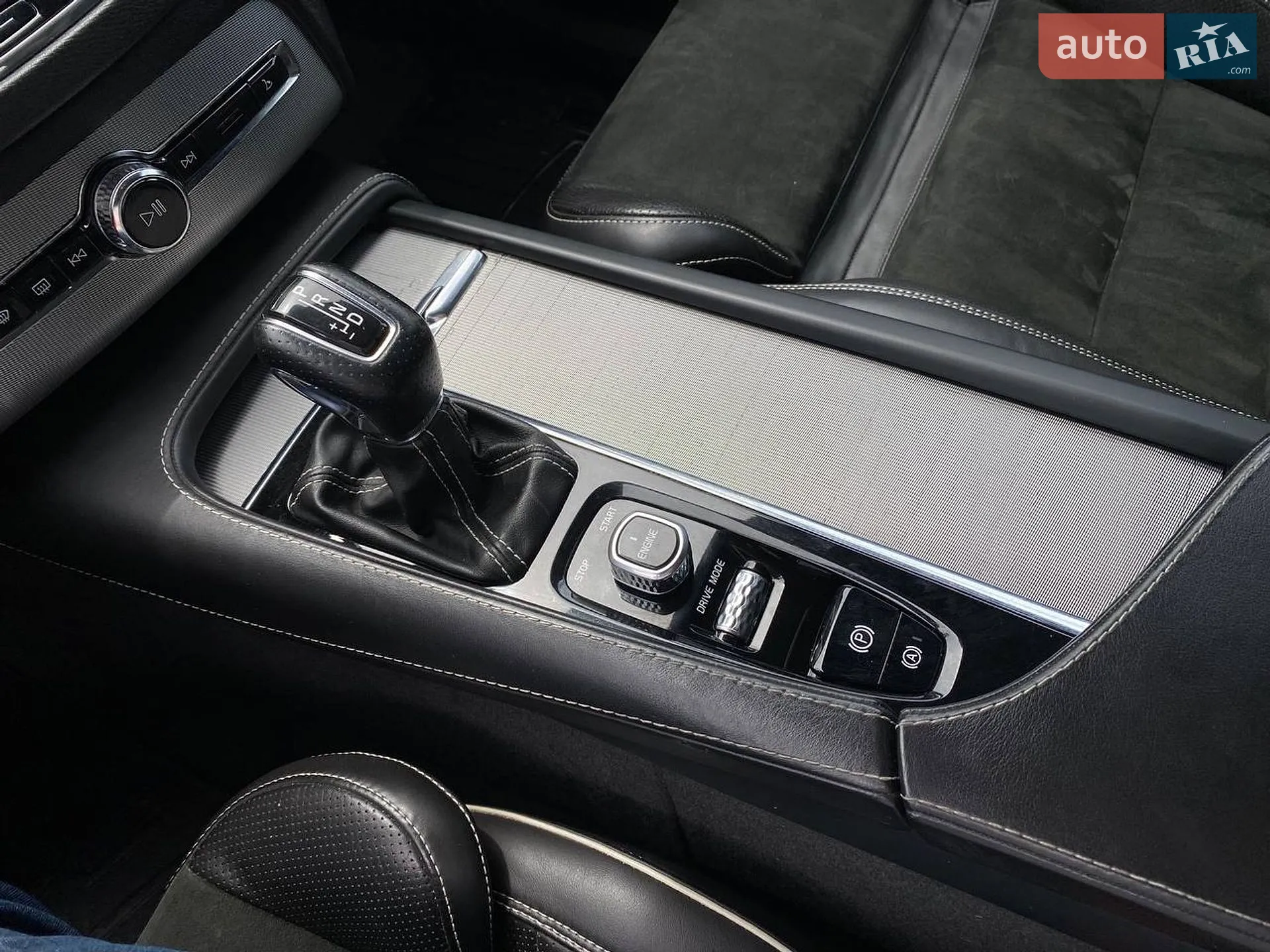 2016 Volvo XC90 - мініатюра 17