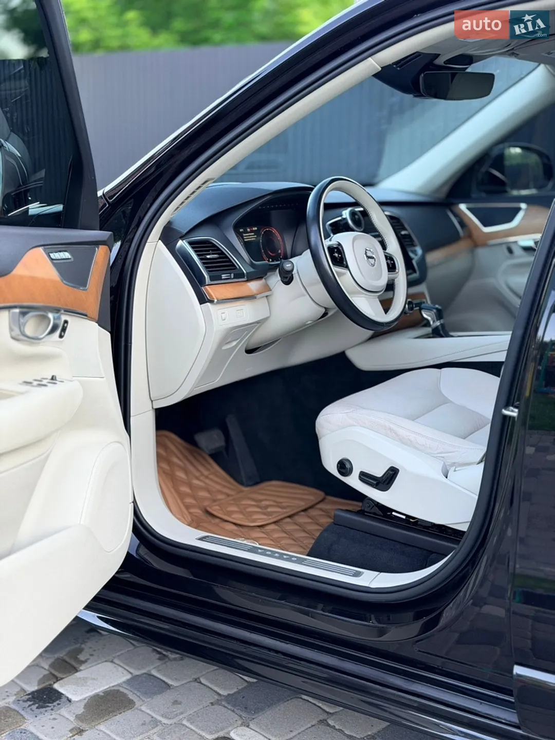 2021 Volvo XC90 - мініатюра 11