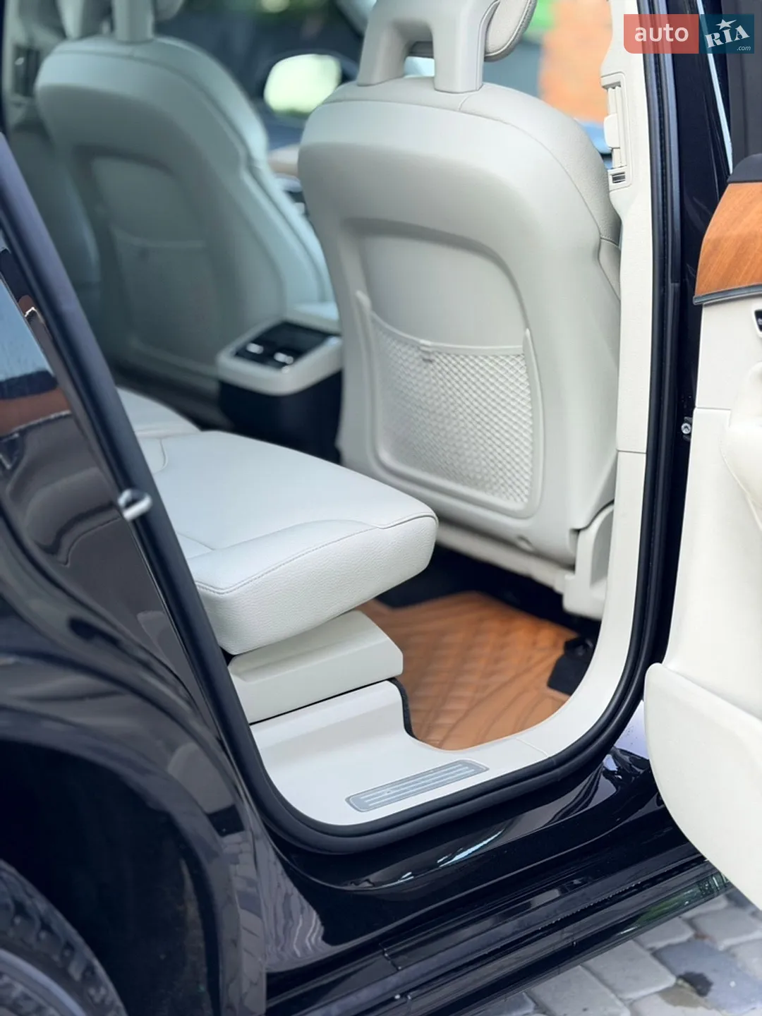 2021 Volvo XC90 - мініатюра 15