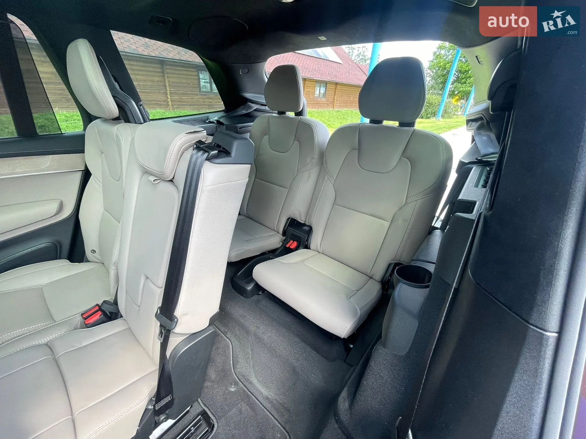 2025 Volvo XC90 - мініатюра 7