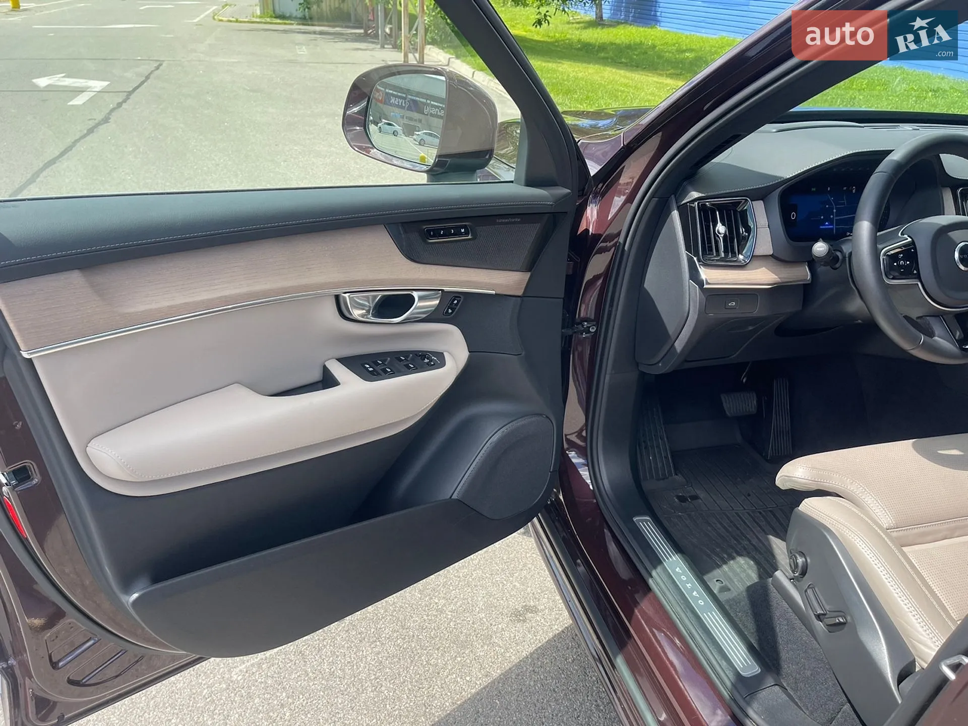 2025 Volvo XC90 - мініатюра 44