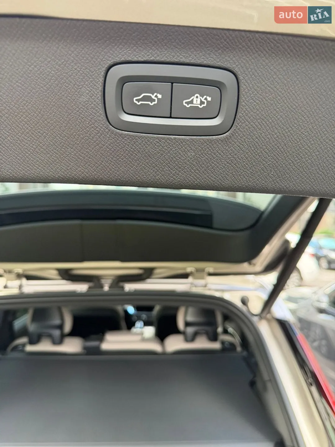 2025 Volvo XC90 - мініатюра 10