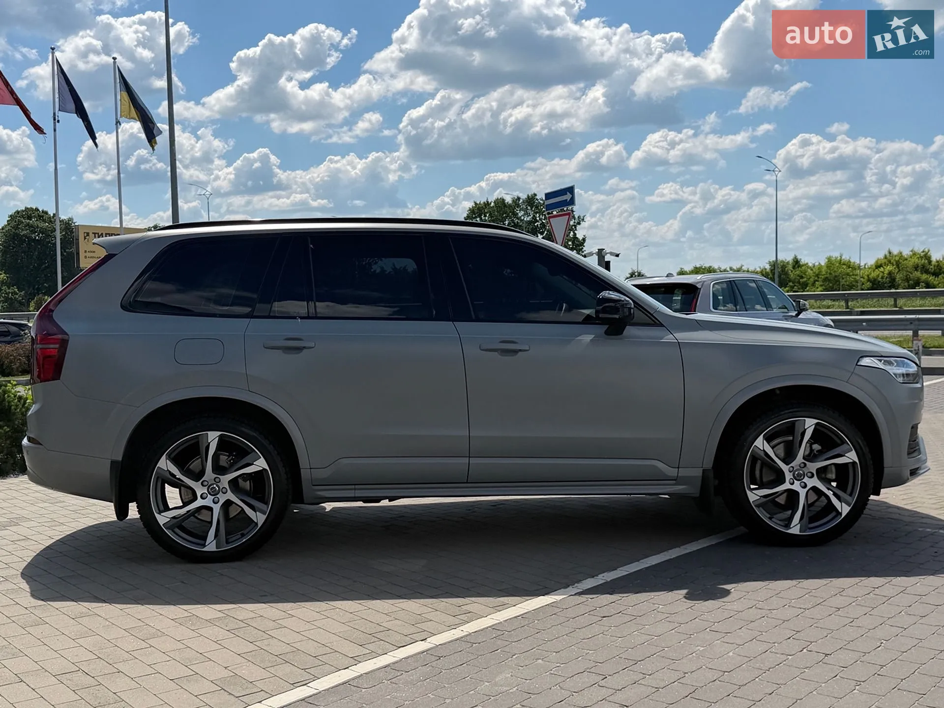 2023 Volvo XC90 - мініатюра 13