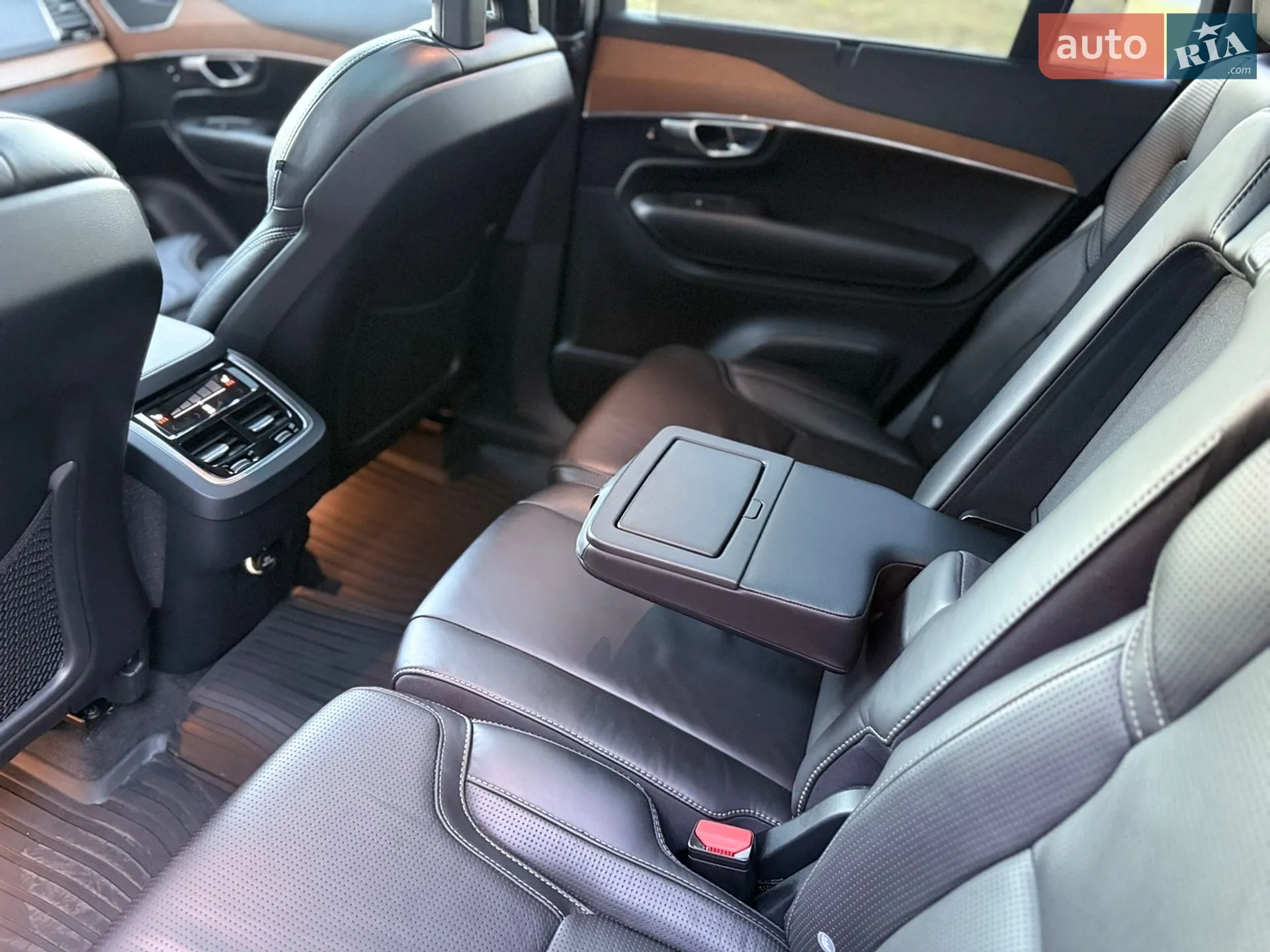 2016 Volvo XC90 - мініатюра 18