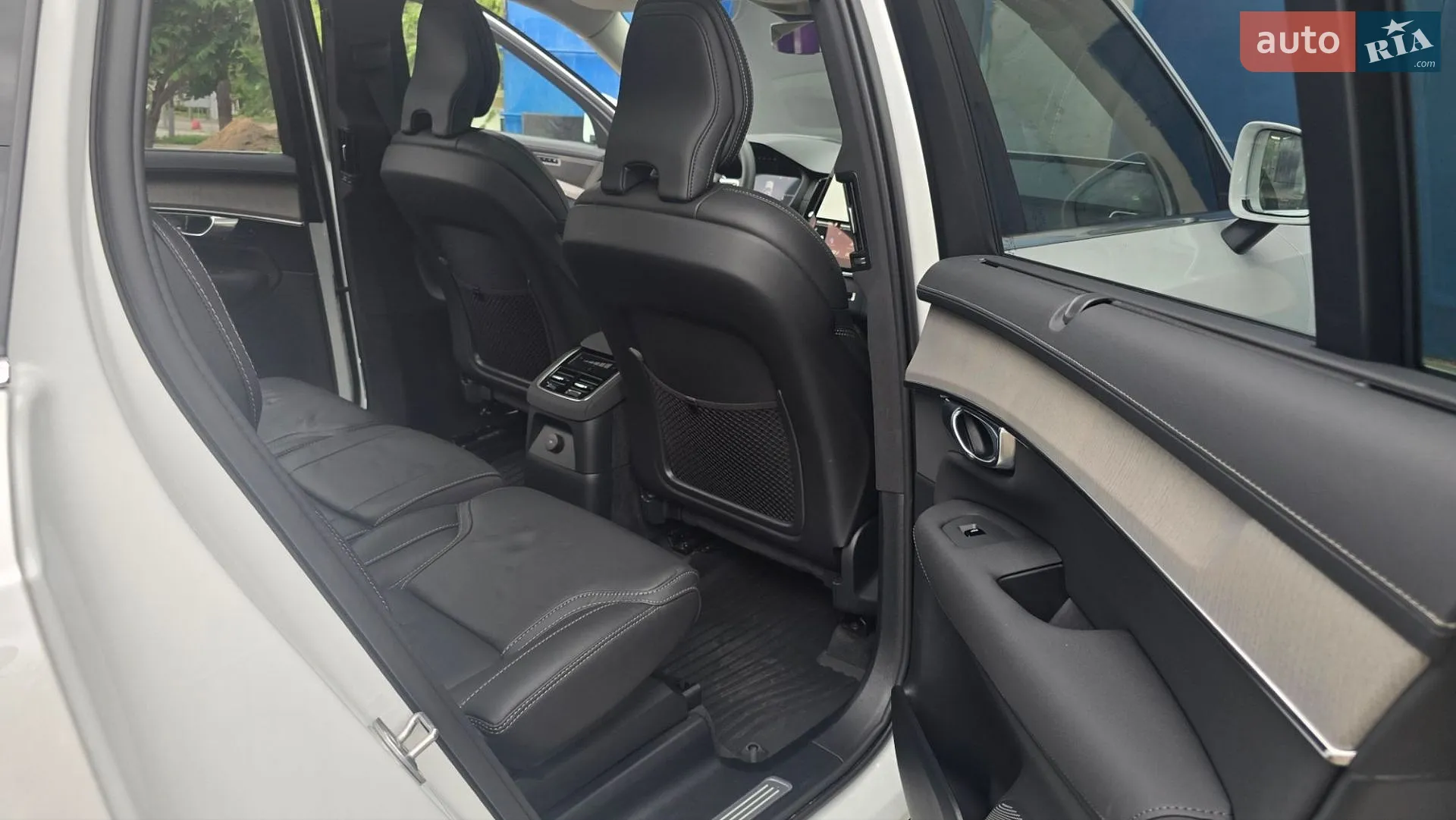 2025 Volvo XC90 - мініатюра 6