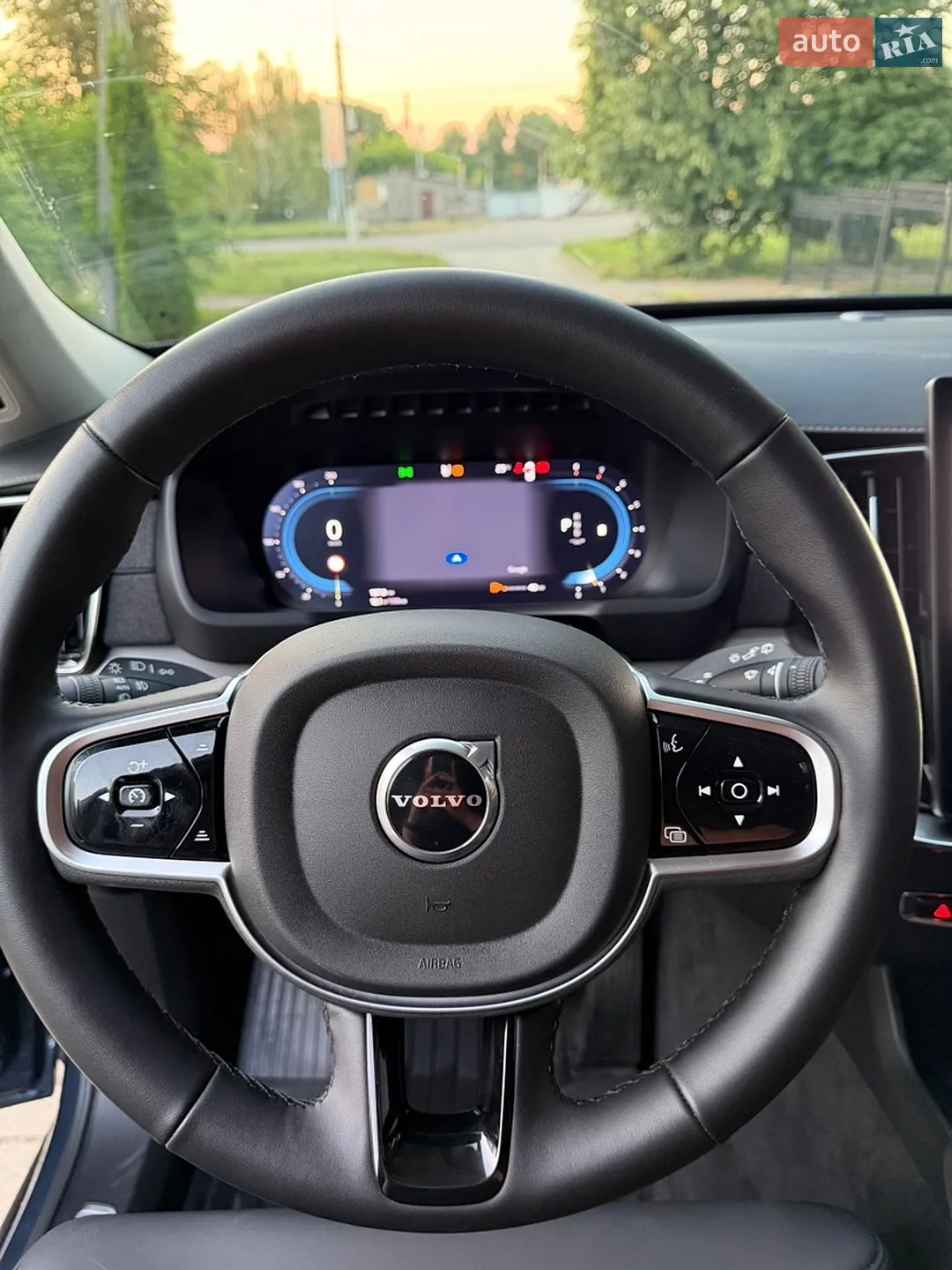 2025 Volvo XC90 - мініатюра 35