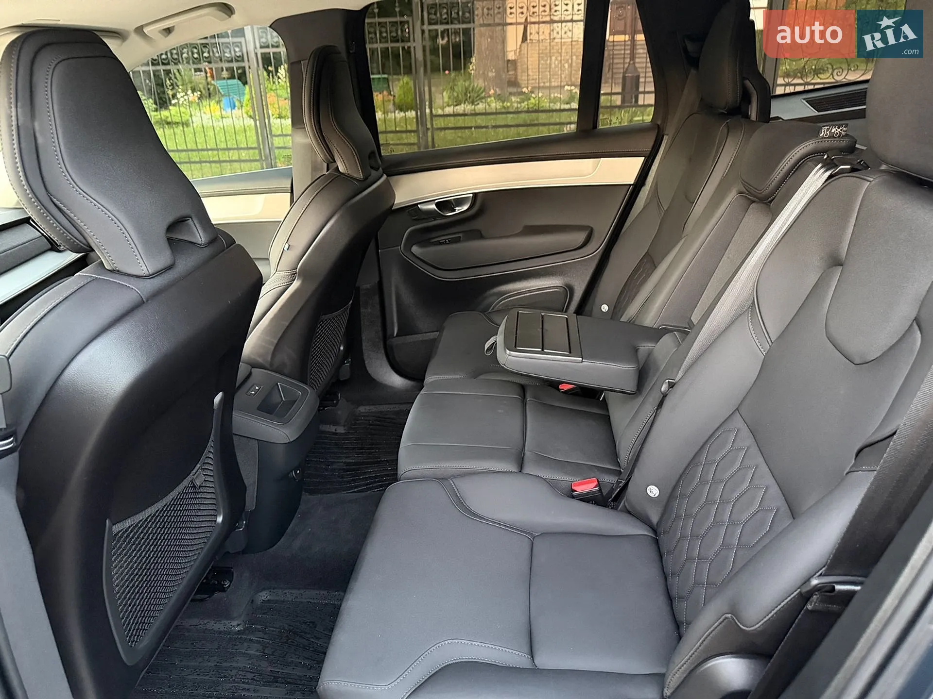 2025 Volvo XC90 - мініатюра 38