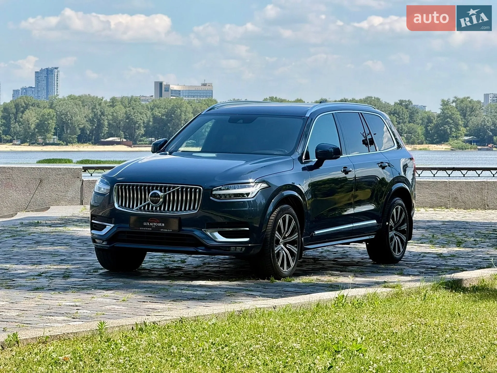 2021 Volvo XC90 - мініатюра 8