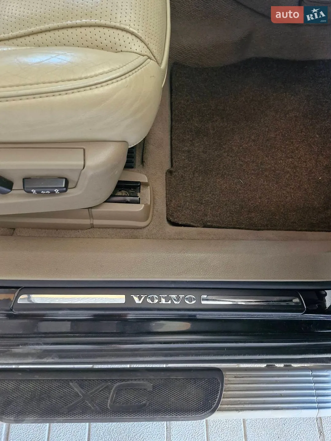2011 Volvo XC90 - мініатюра 6