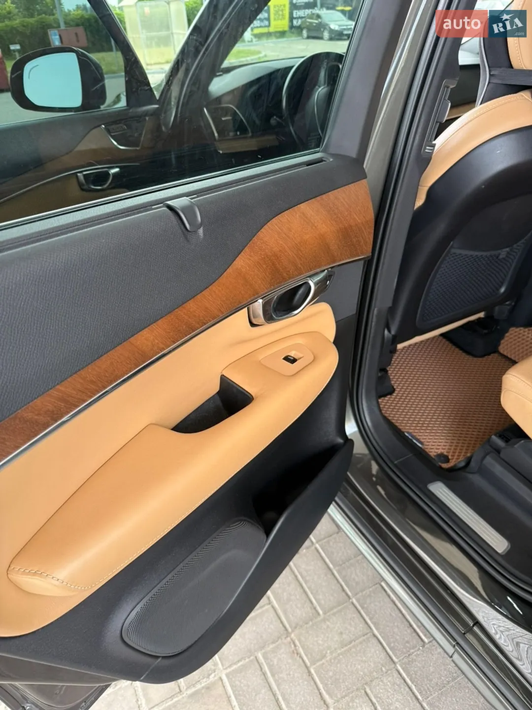 2017 Volvo XC90 - мініатюра 12
