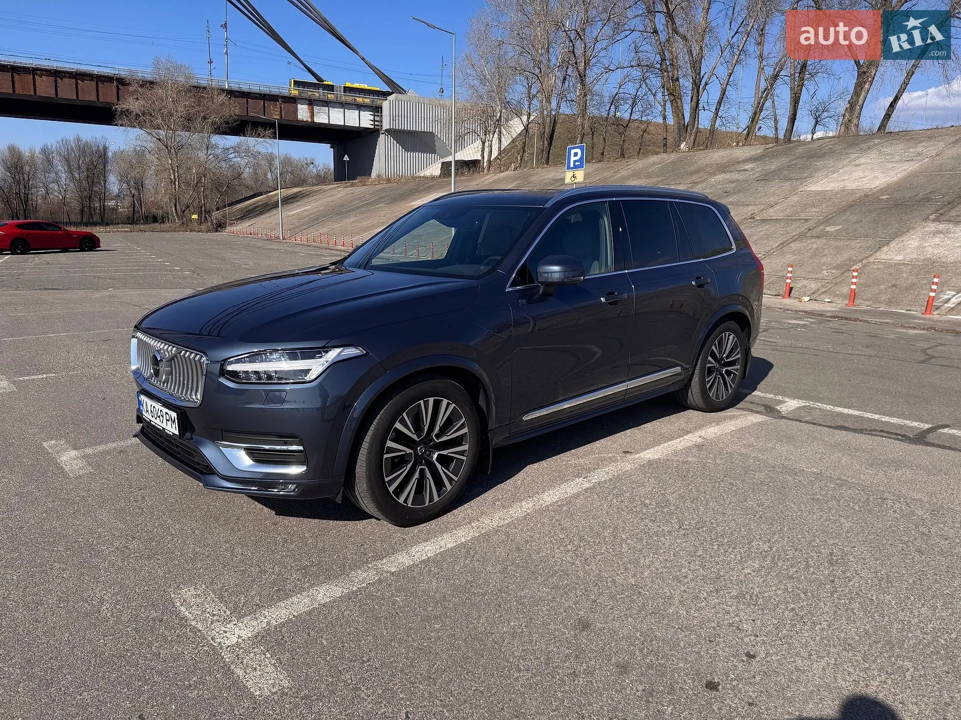 2021 Volvo XC90 - фото 1