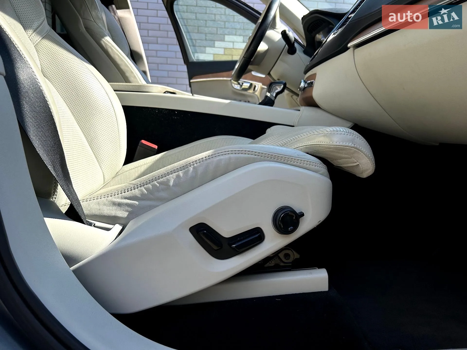 2015 Volvo XC90 - мініатюра 15
