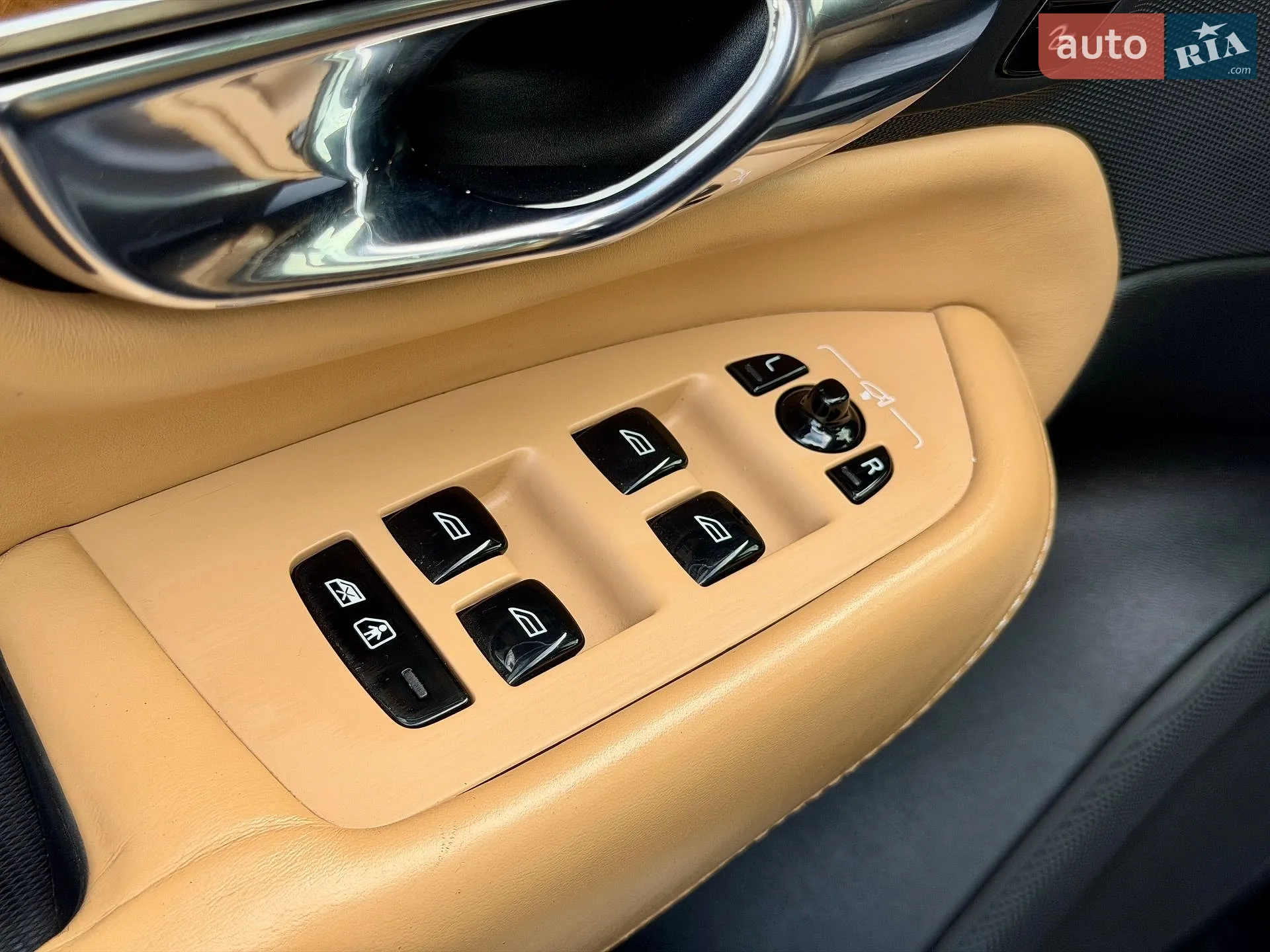 2015 Volvo XC90 - мініатюра 9