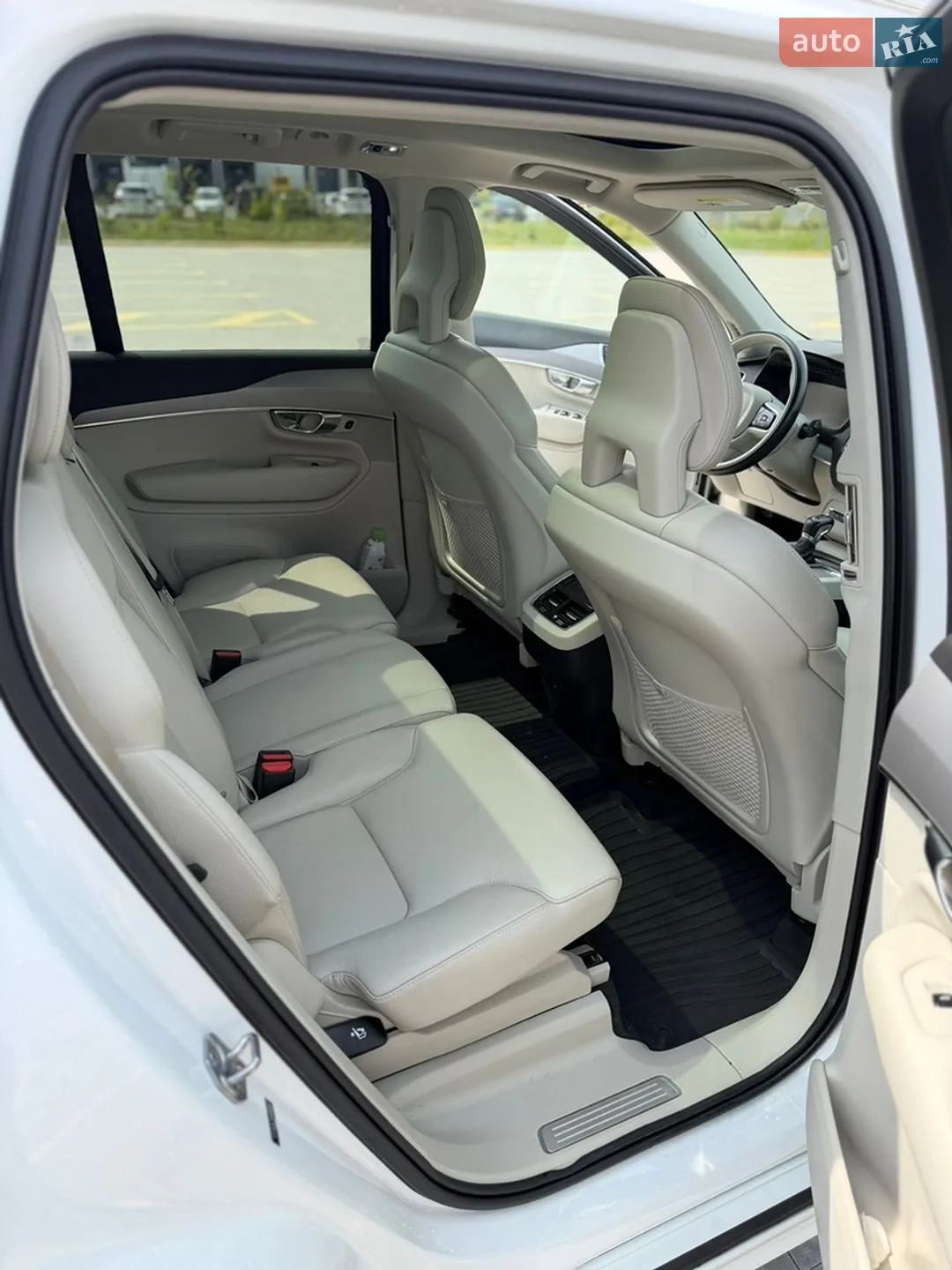 2021 Volvo XC90 - мініатюра 12