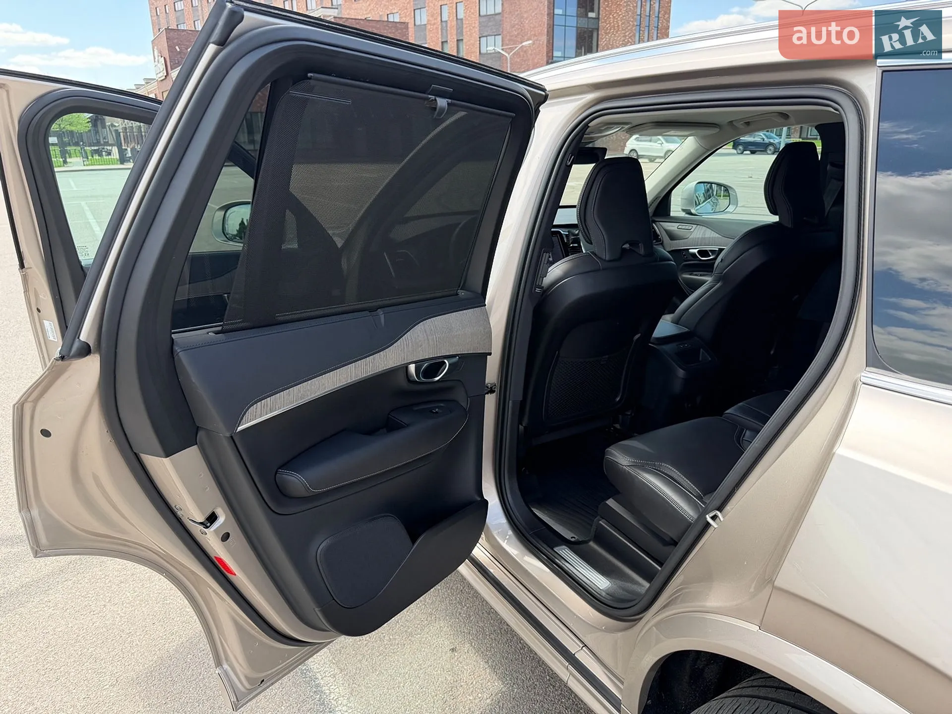 2023 Volvo XC90 - мініатюра 26