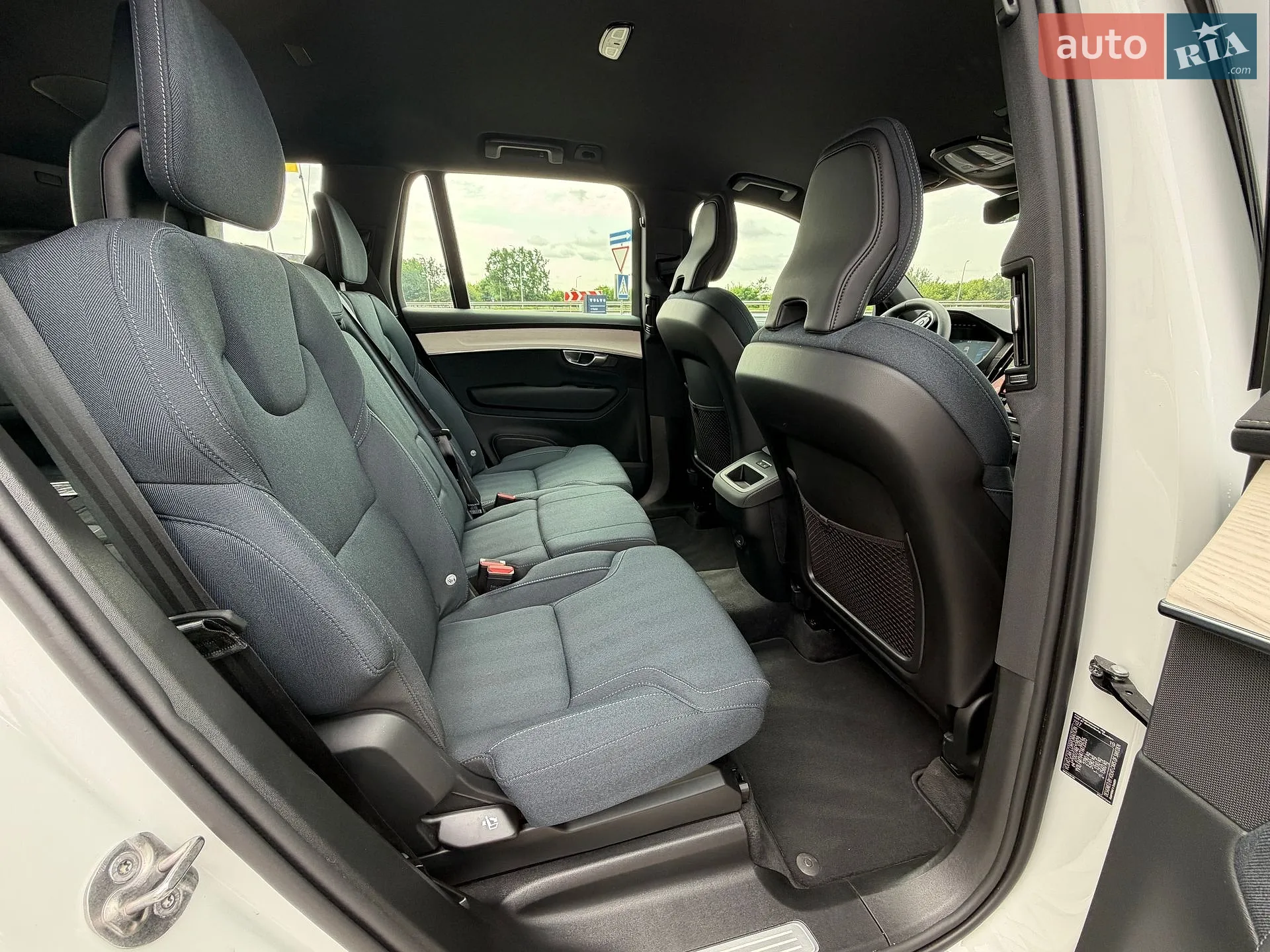 2025 Volvo XC90 - мініатюра 20