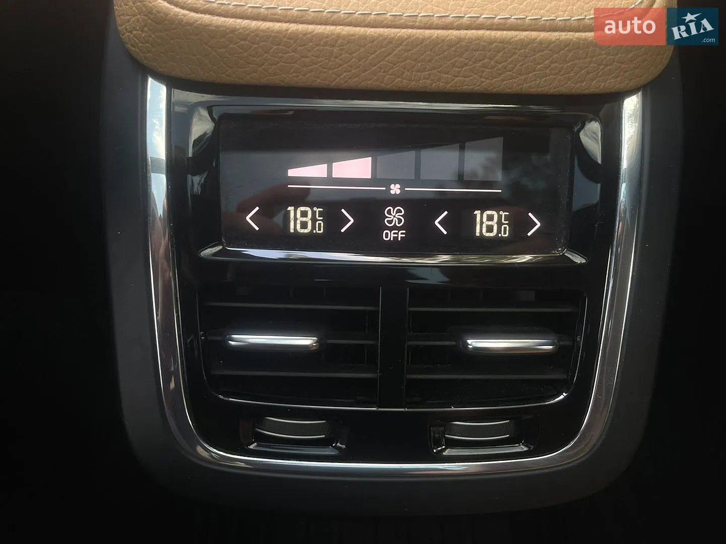 2016 Volvo XC90 - мініатюра 18