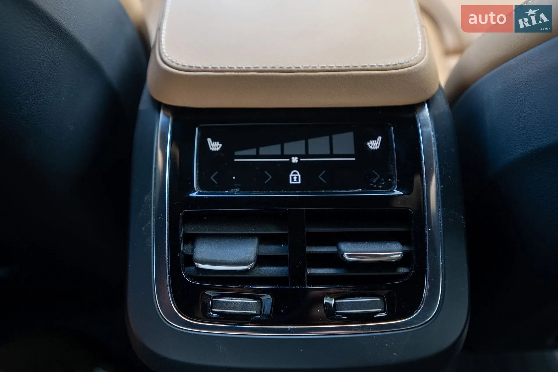2020 Volvo XC90 - мініатюра 26