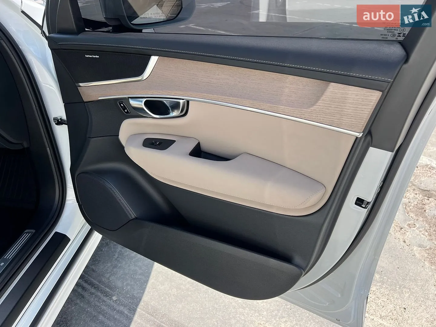 2025 Volvo XC90 - мініатюра 36