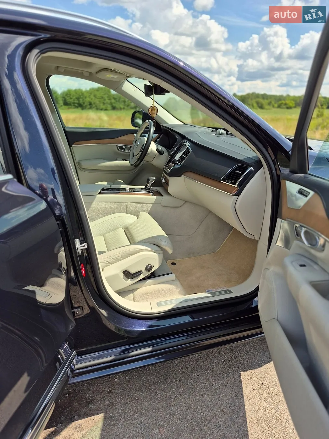 2015 Volvo XC90 - мініатюра 7