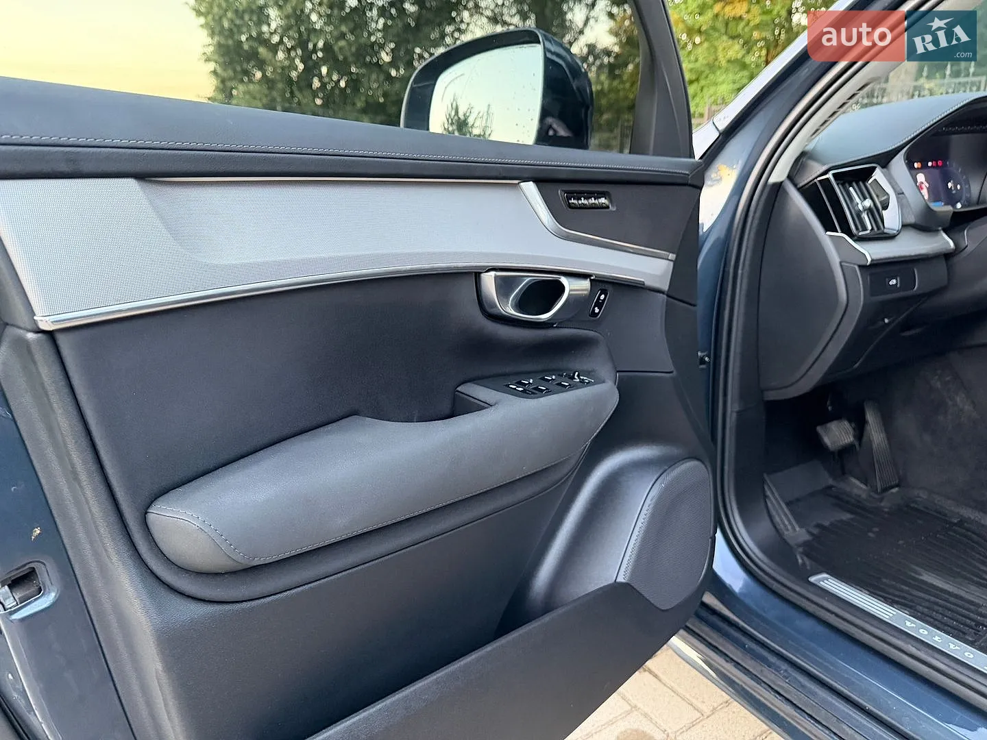 2025 Volvo XC90 - мініатюра 36