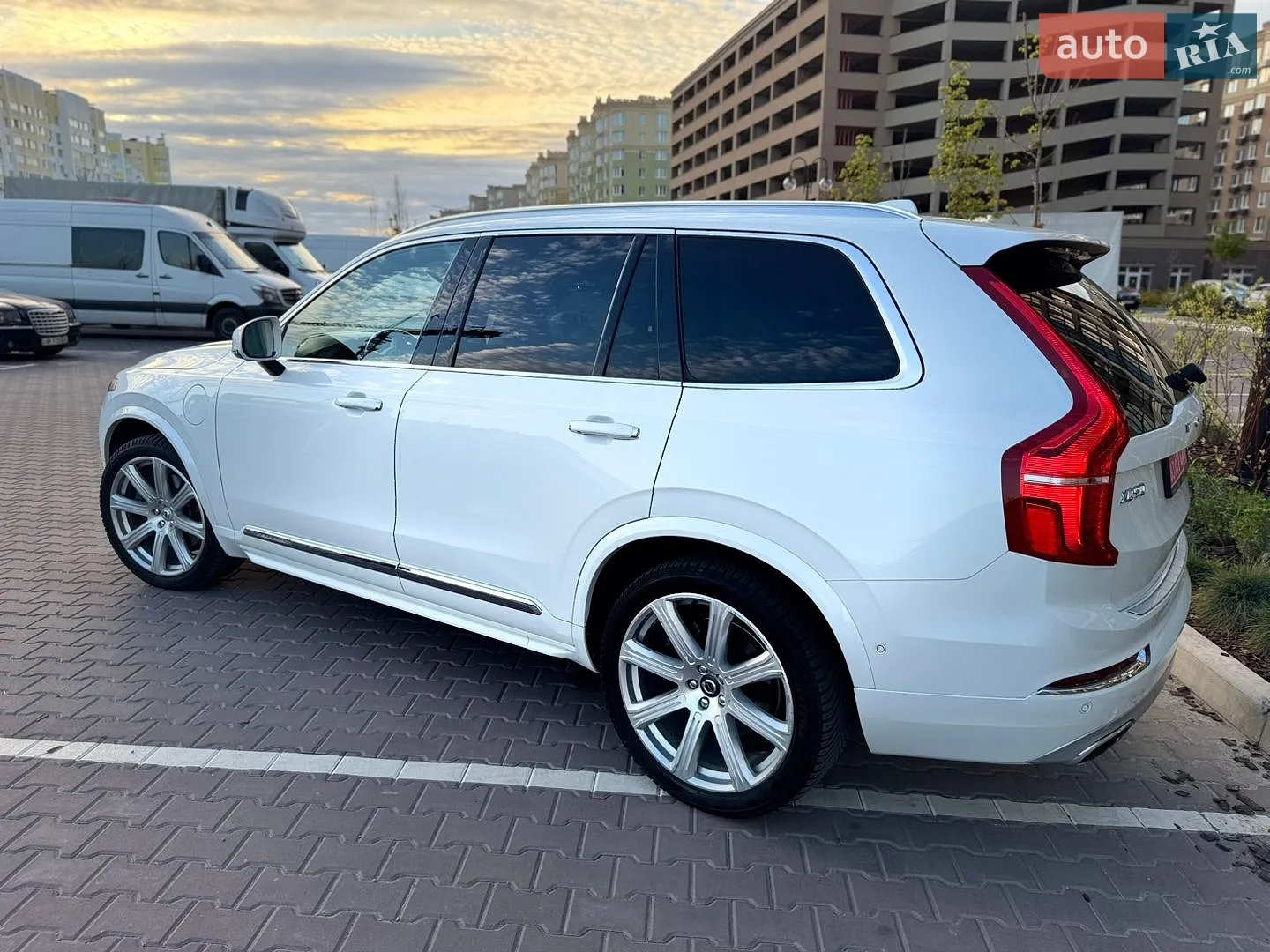 2017 Volvo XC90 - мініатюра 10