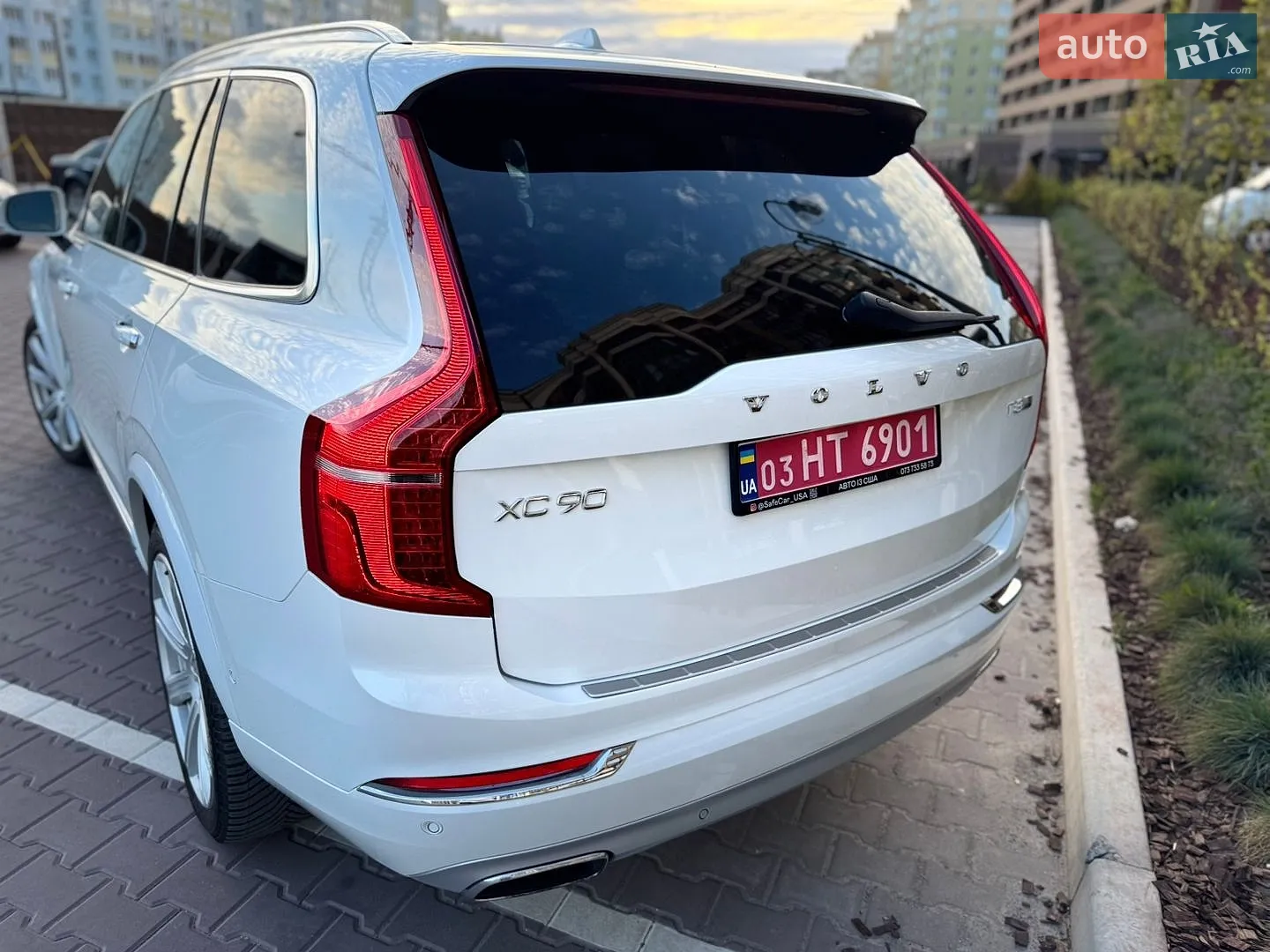 2017 Volvo XC90 - мініатюра 11