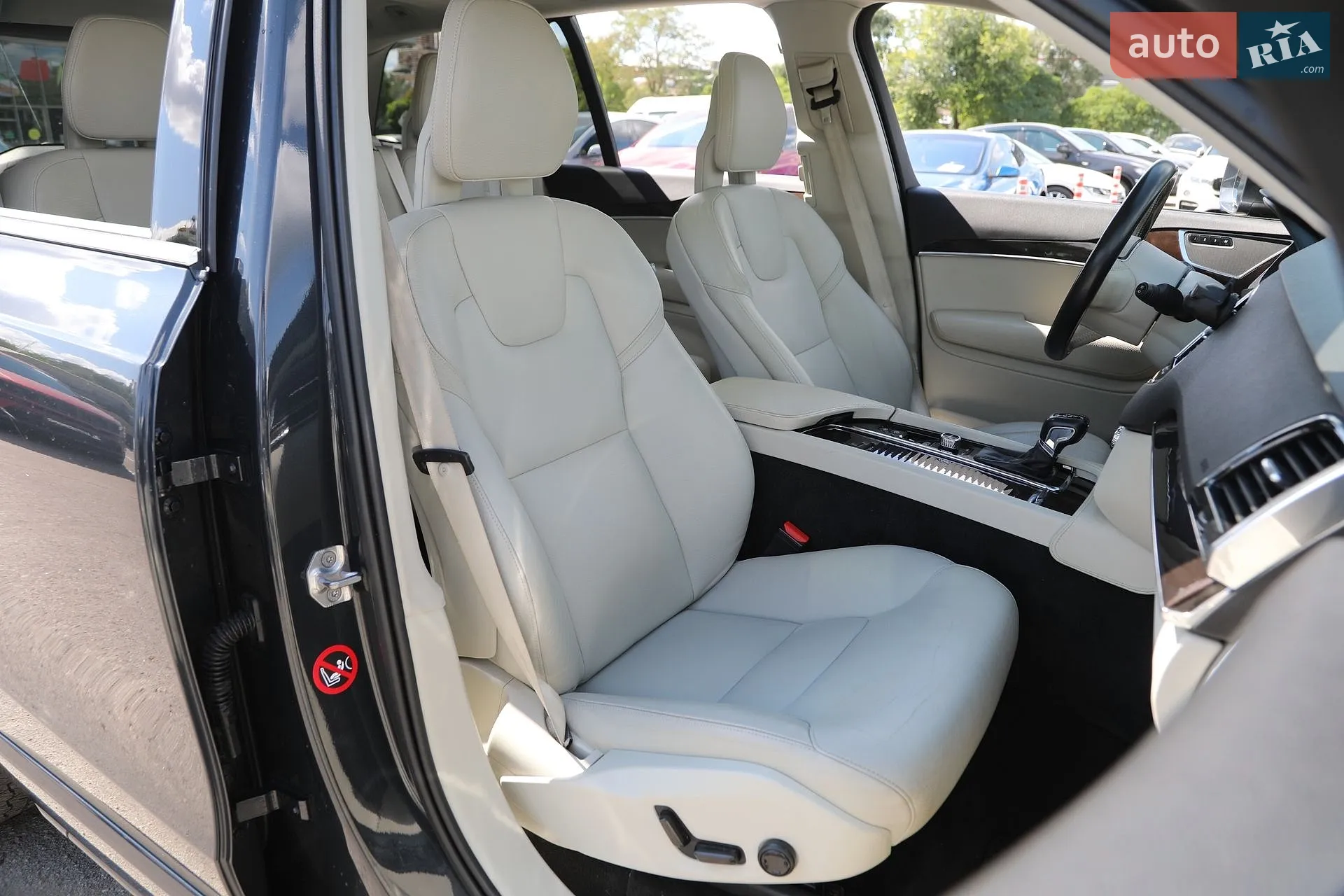2017 Volvo XC90 - мініатюра 16
