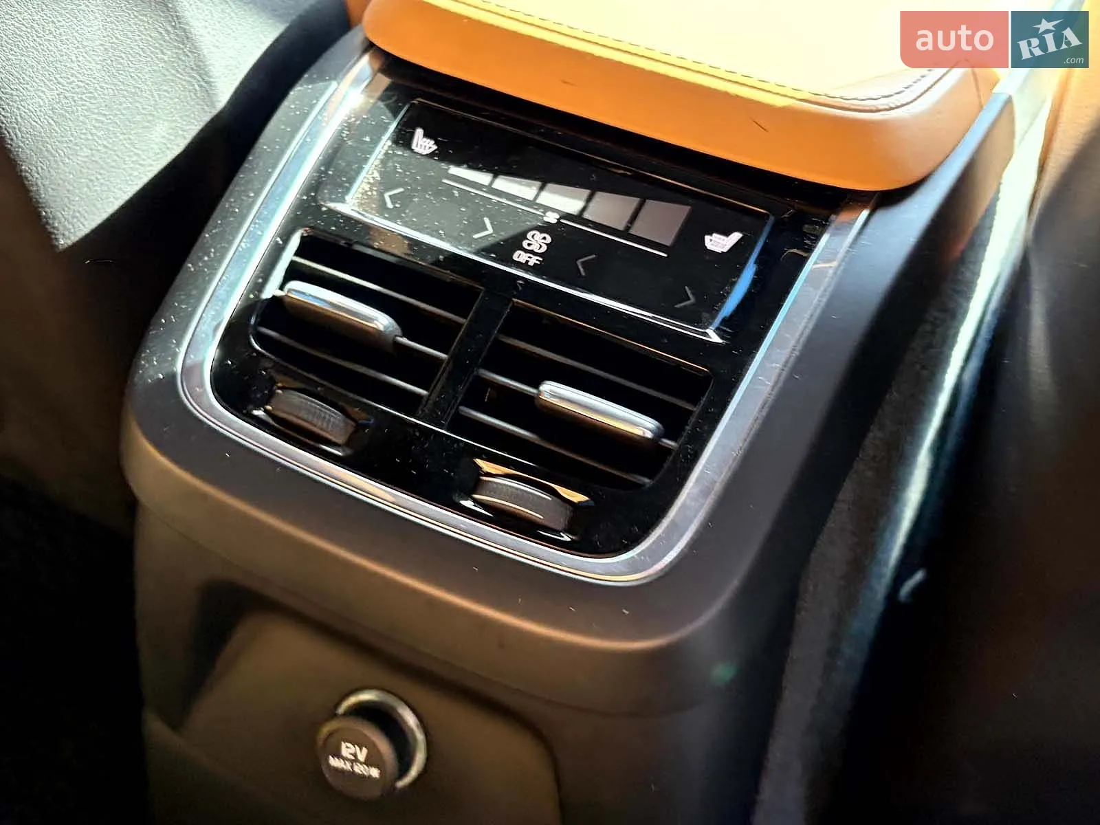 2016 Volvo XC90 - мініатюра 18