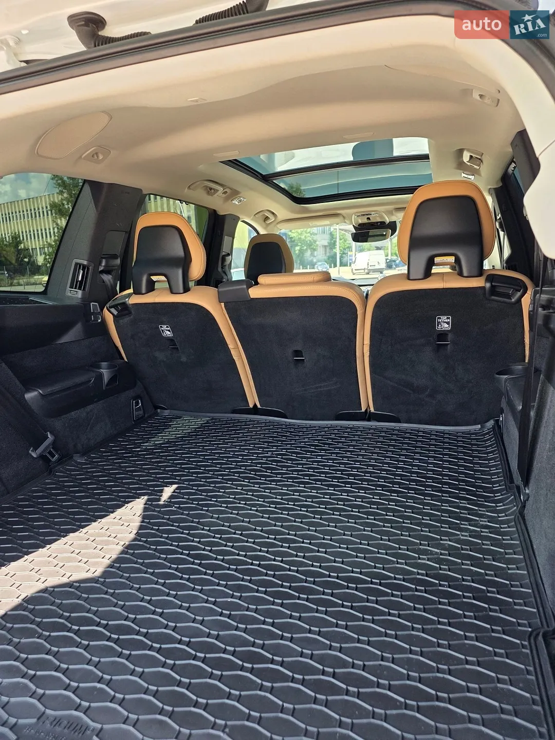 2016 Volvo XC90 - мініатюра 16