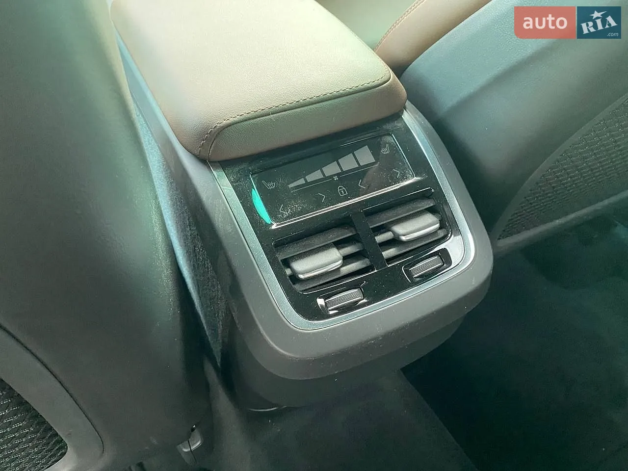 2023 Volvo XC90 - мініатюра 15
