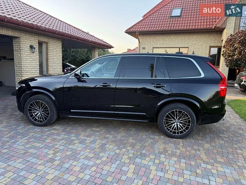 Volvo XC90