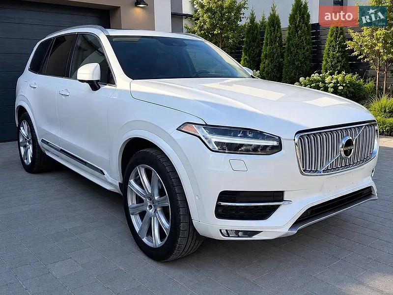 Volvo XC90