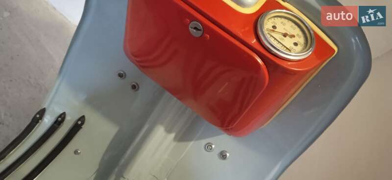 Мотороллер Вятка В150М 1967 в Бориславе