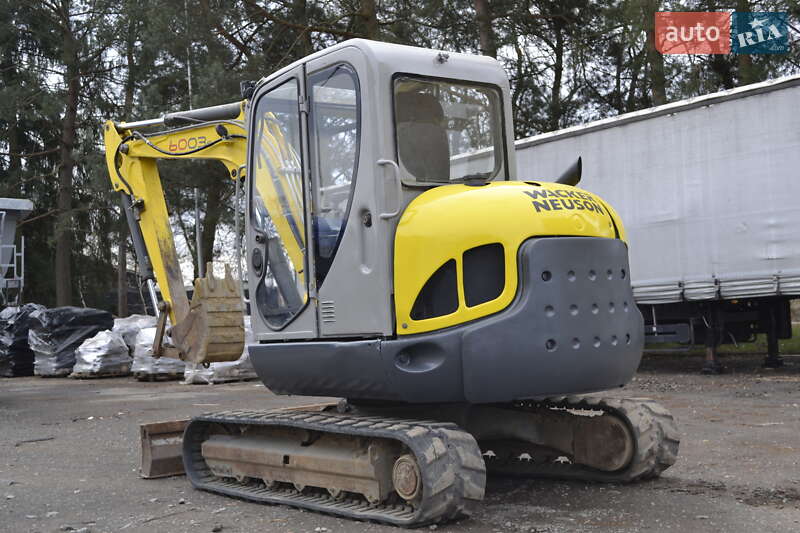 Міні-екскаватор Wacker Neuson 2015 в Хусті