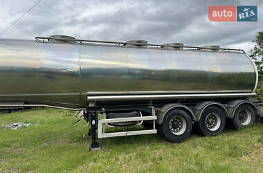 Цистерна WBS Trailers LTD 2012 в Стрые