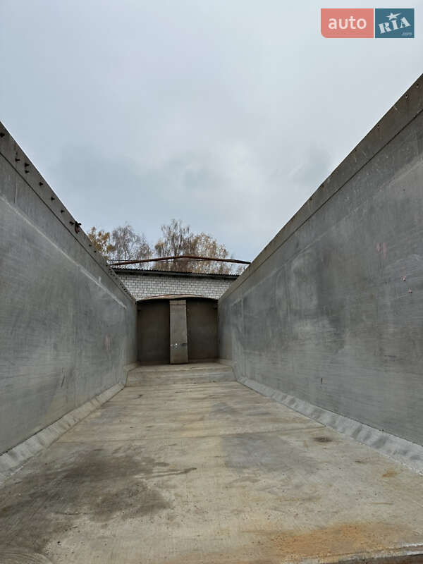 Самосвал полуприцеп Weightlifter 3STT 2004 в Киеве