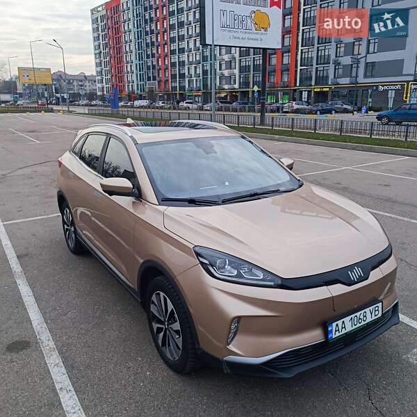 Внедорожник / Кроссовер Weltmeister EX5 2019 в Киеве