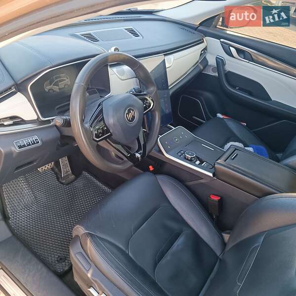 Внедорожник / Кроссовер Weltmeister EX5 2019 в Киеве