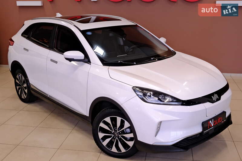 Внедорожник / Кроссовер Weltmeister EX5 2019 в Одессе фото 6 Внедорожник / Кроссовер Weltmeister EX5 2019 в Одессе